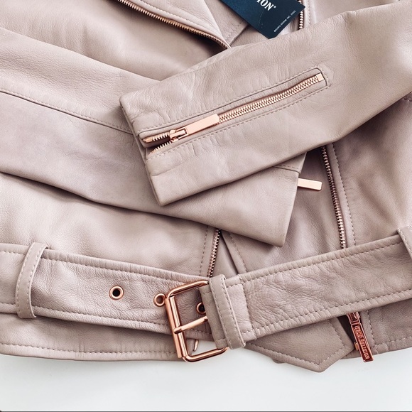 $495‼️TRUE RELIGION SHEEP LEATHER MOTO JACKET CROPPED Mauve Motorcycle Luxury XS - Picture 5 of 8